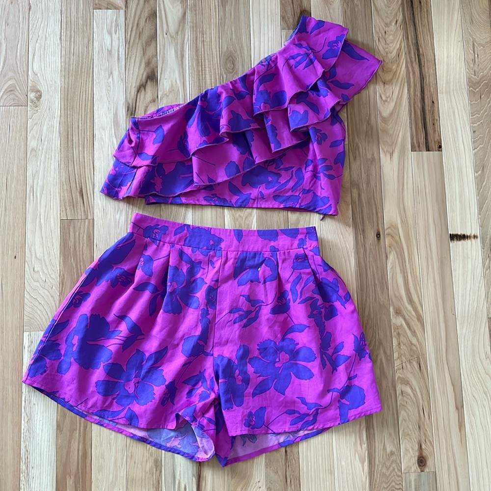 Floral print one shoulder ruffle top and short set